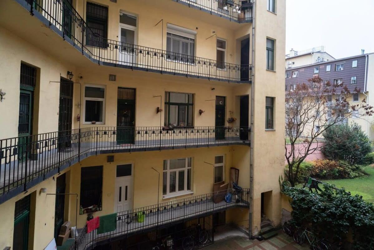 New Comfy Studio At Convenient Location Будапешт Екстер'єр фото